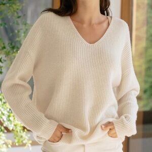 Jenni Kayne wool cashmere v-neck sweater
